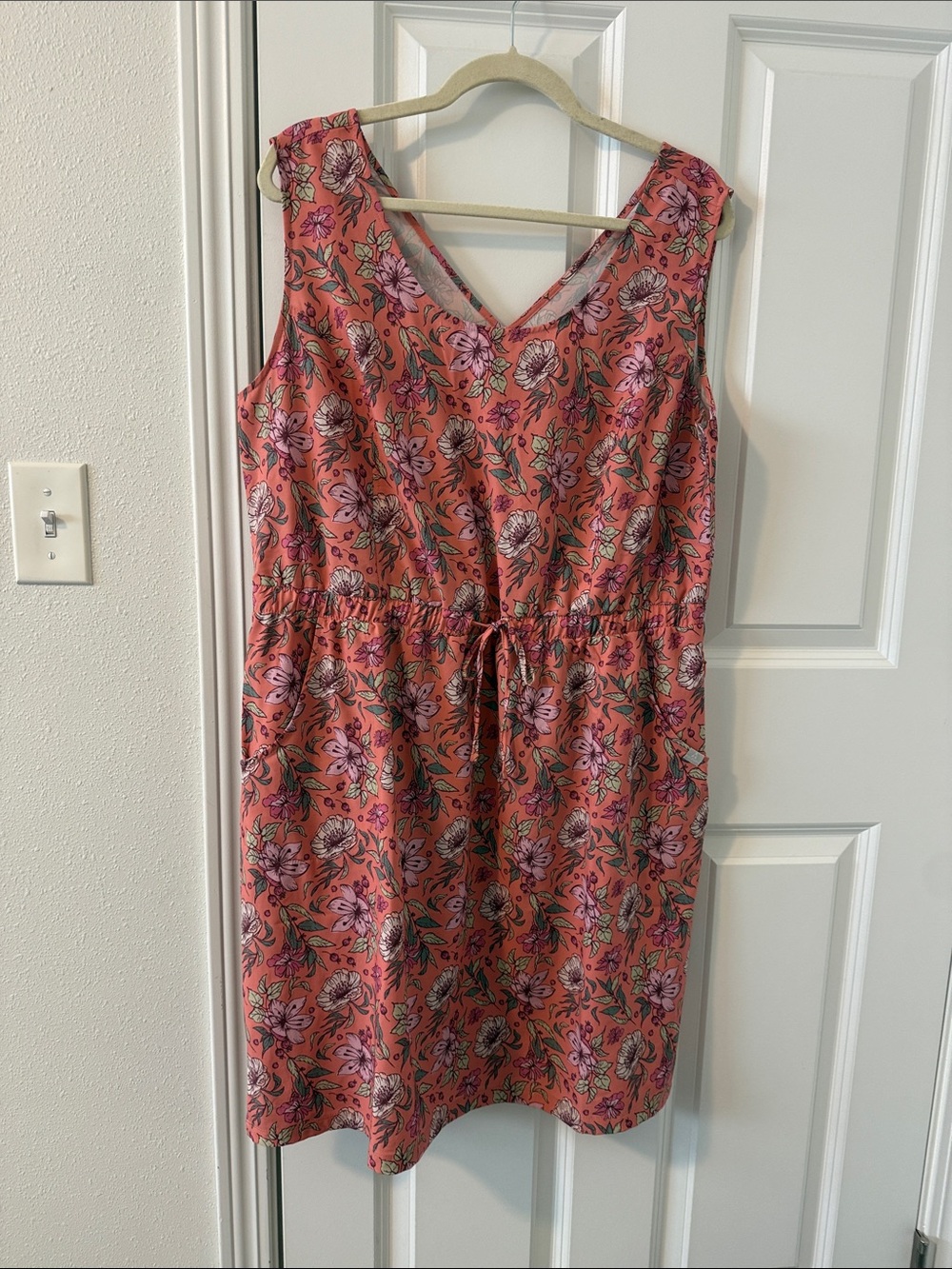 Ascend Women’s XL Coral Floral Technical Quick Dry Dress Pockets